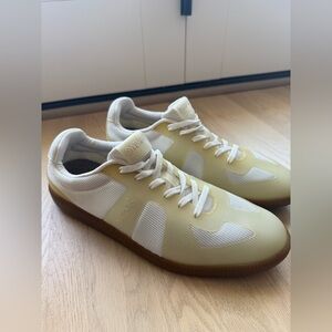 Stylish Men's SWIMS LUCA Sneakers in yellow and White